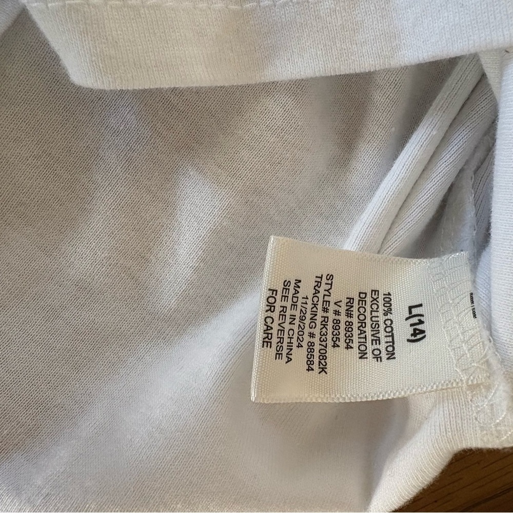 No Comment Girls NYC Embroidered White And Blue Crop Top Sz 14 - Picture 4 of 8